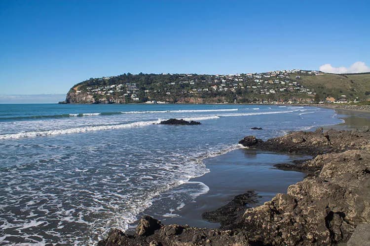 Sumner beach surf cam showing conditions.