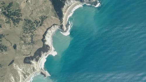 Live Cray Bay surf cam showing spot conditions.