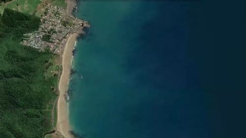 Live Kaka Point surf cam showing spot conditions.