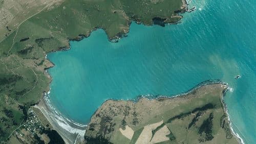 Live Le Bons Bay surf cam showing spot conditions.