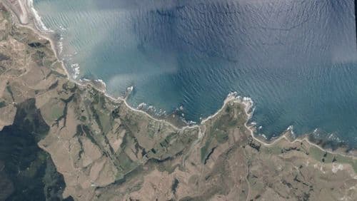 Live Mahia (north coast) surf cam showing spot conditions.