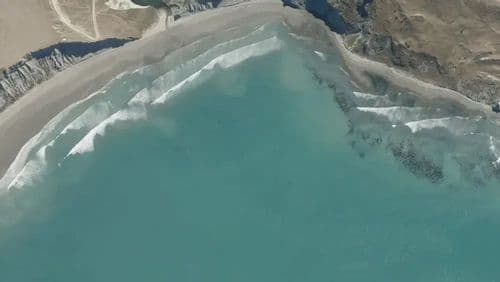 Live Mid Shore surf cam showing spot conditions.