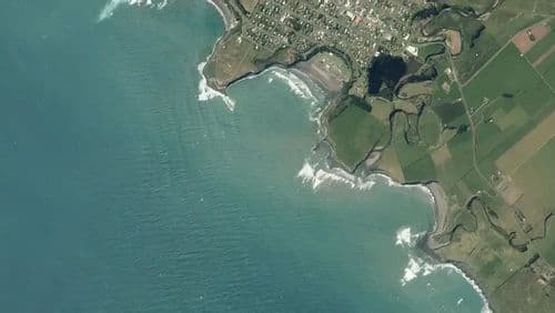 Live Opunake surf cam showing spot conditions.