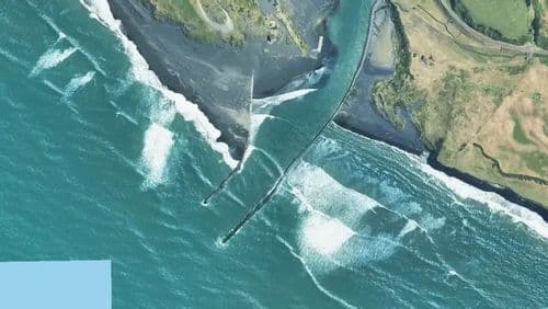 Live Pātea surf cam showing spot conditions.