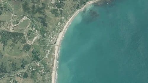 Live Tokomaru Ākau surf cam showing spot conditions.