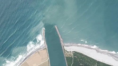 Live Westport surf cam showing spot conditions.